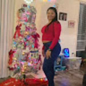 Meet your Posher, Yenifer anais